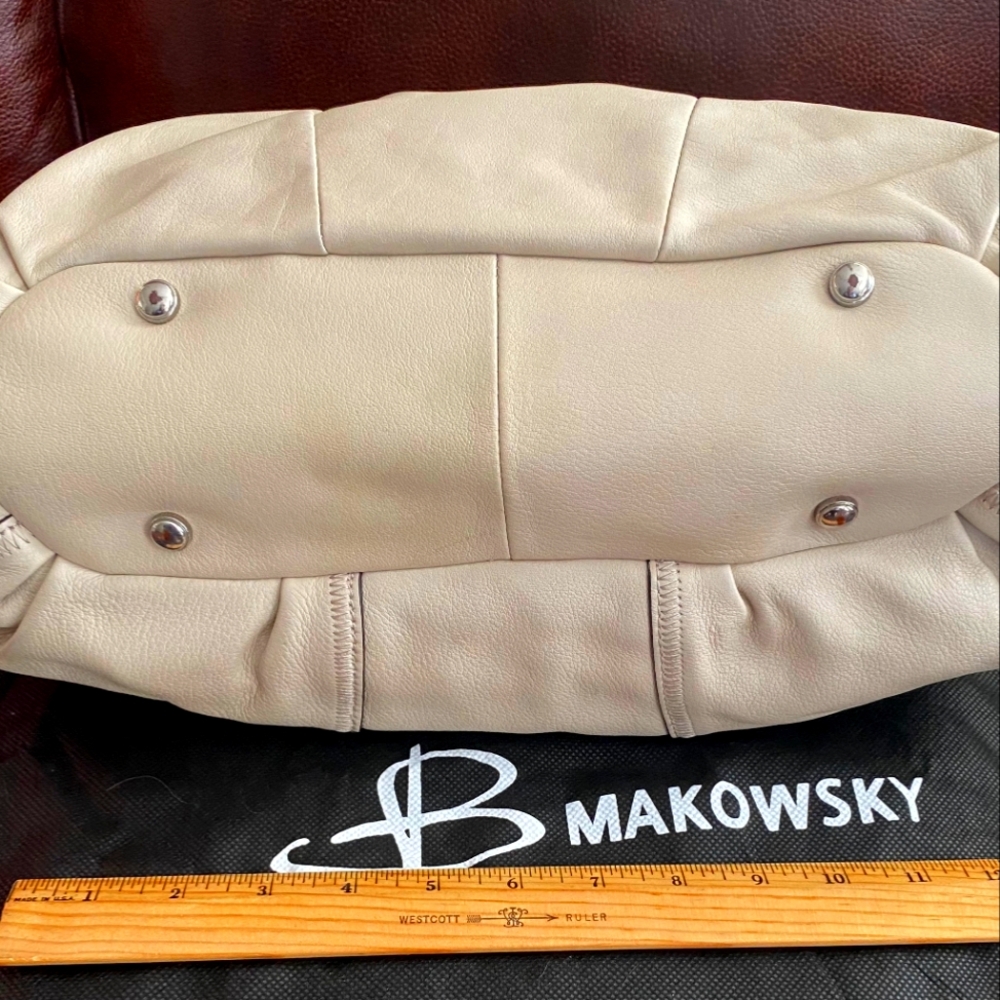 REDUCED NWOT B. Makowsky Cream Leather Shoulder Bag - Picture 7 of 8